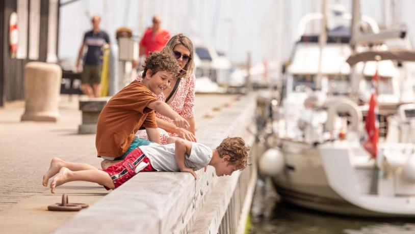 Børn på Sæby havn